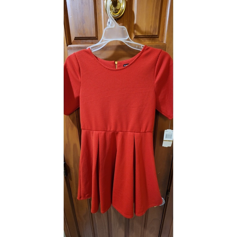 My Michelle Girls Red Textured Knit Short Sleeve Skater Dress Size 14 NWT - Picture 6 of 6